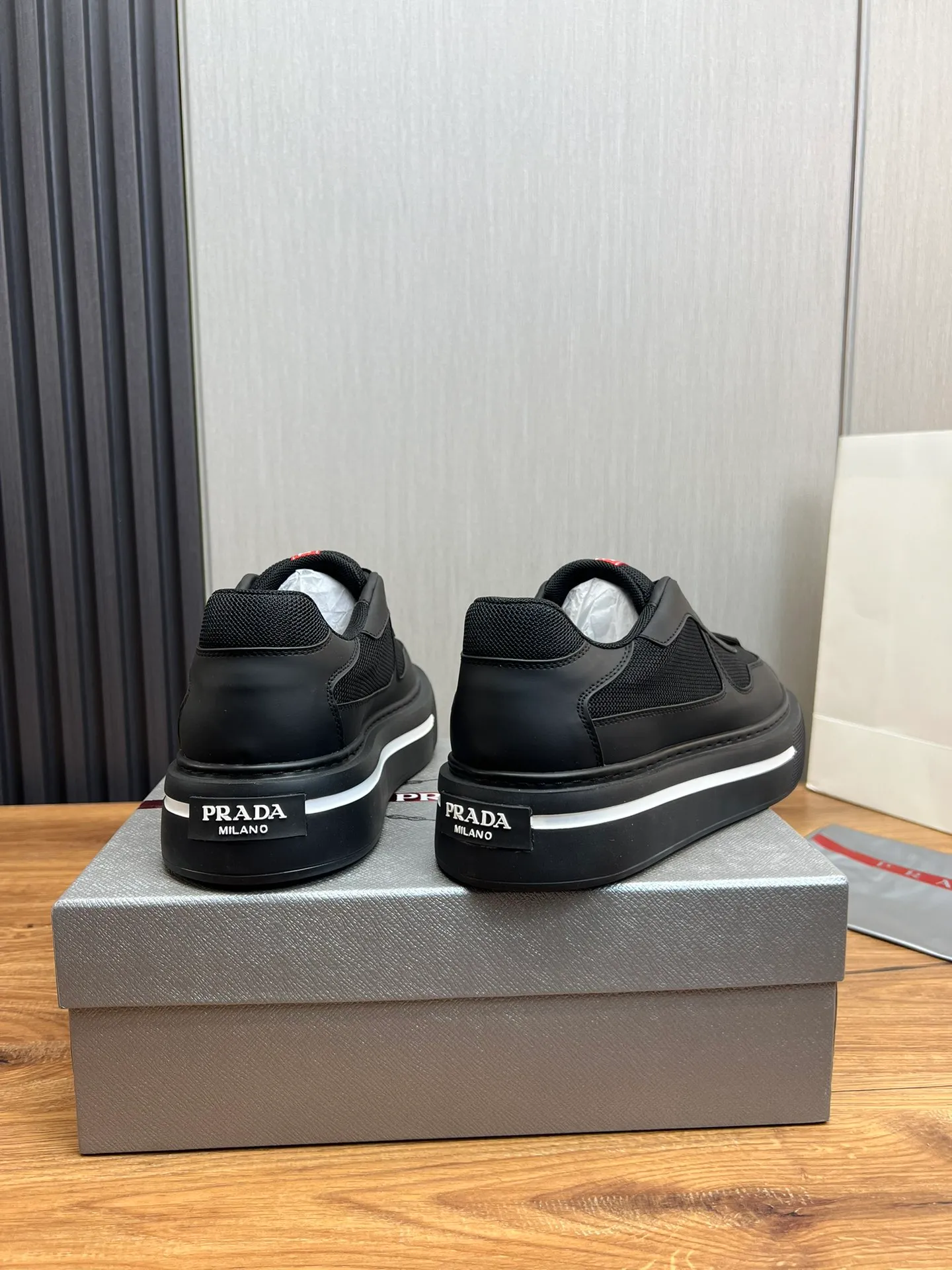 Men's shoes 💰580💰 [PRADA] Men's shoes are popular in the counter, official website is synchronized, 1 high-quality shipment ✔️Original fly-woven cowhide + cowhide lining, 1🆚1 replica, original sole, 38-45 (45 customized, non-refundable)